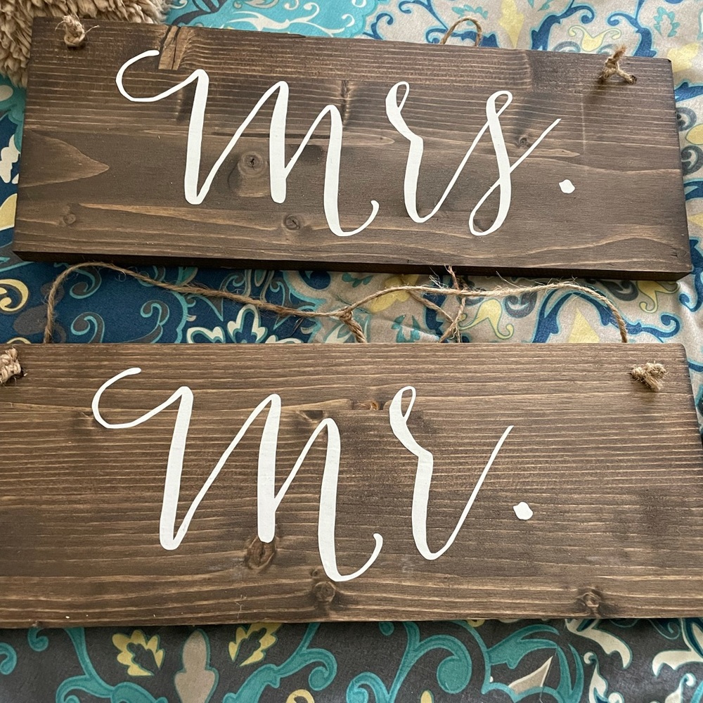 Mr. & Mrs. Wedding Signs